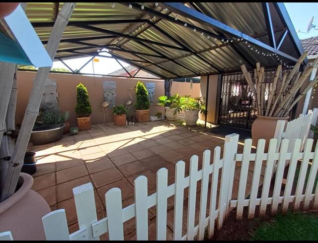 3 BEDROOM HOUSE FOR SALE IN LILIANTON